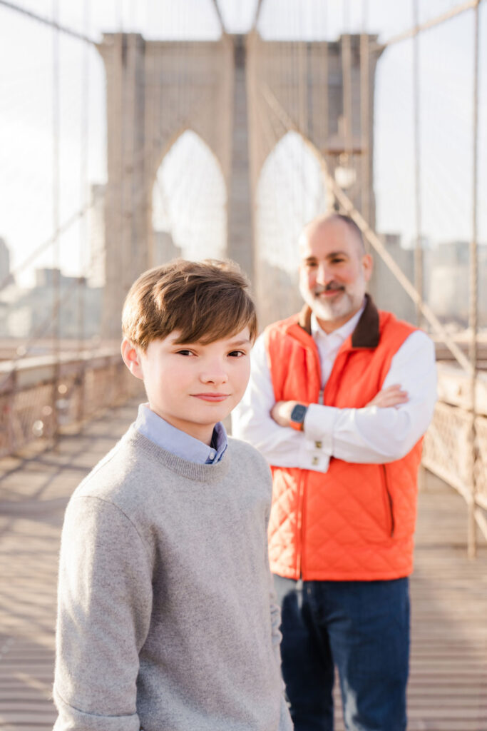 Family photos on the Brooklyn Bridge
